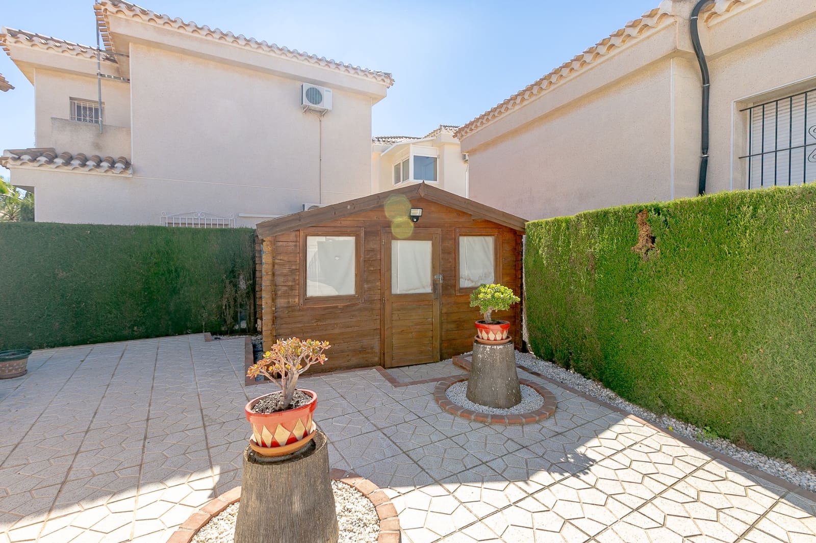 2 slaapkamer Villa te koop in Playa Flamenca met zwembad - € 285.000 (Ref: 9737219)