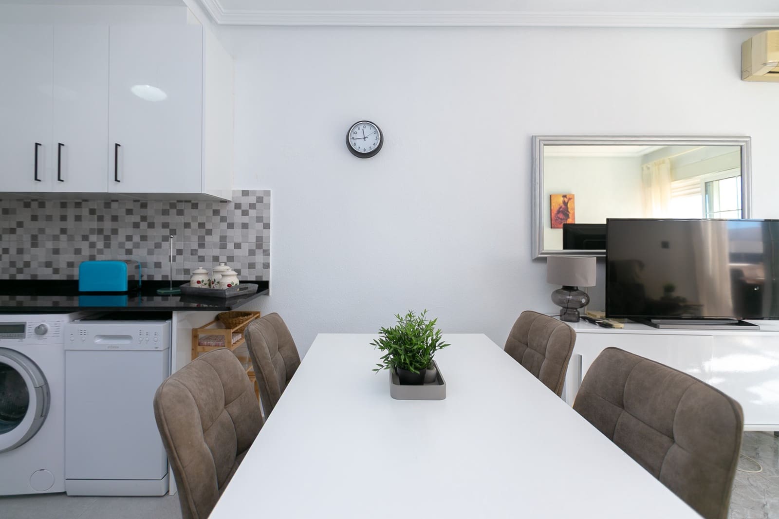 2 soveværelse Bungalow til salg i La Zenia - € 169.900 (Ref: 9753645)