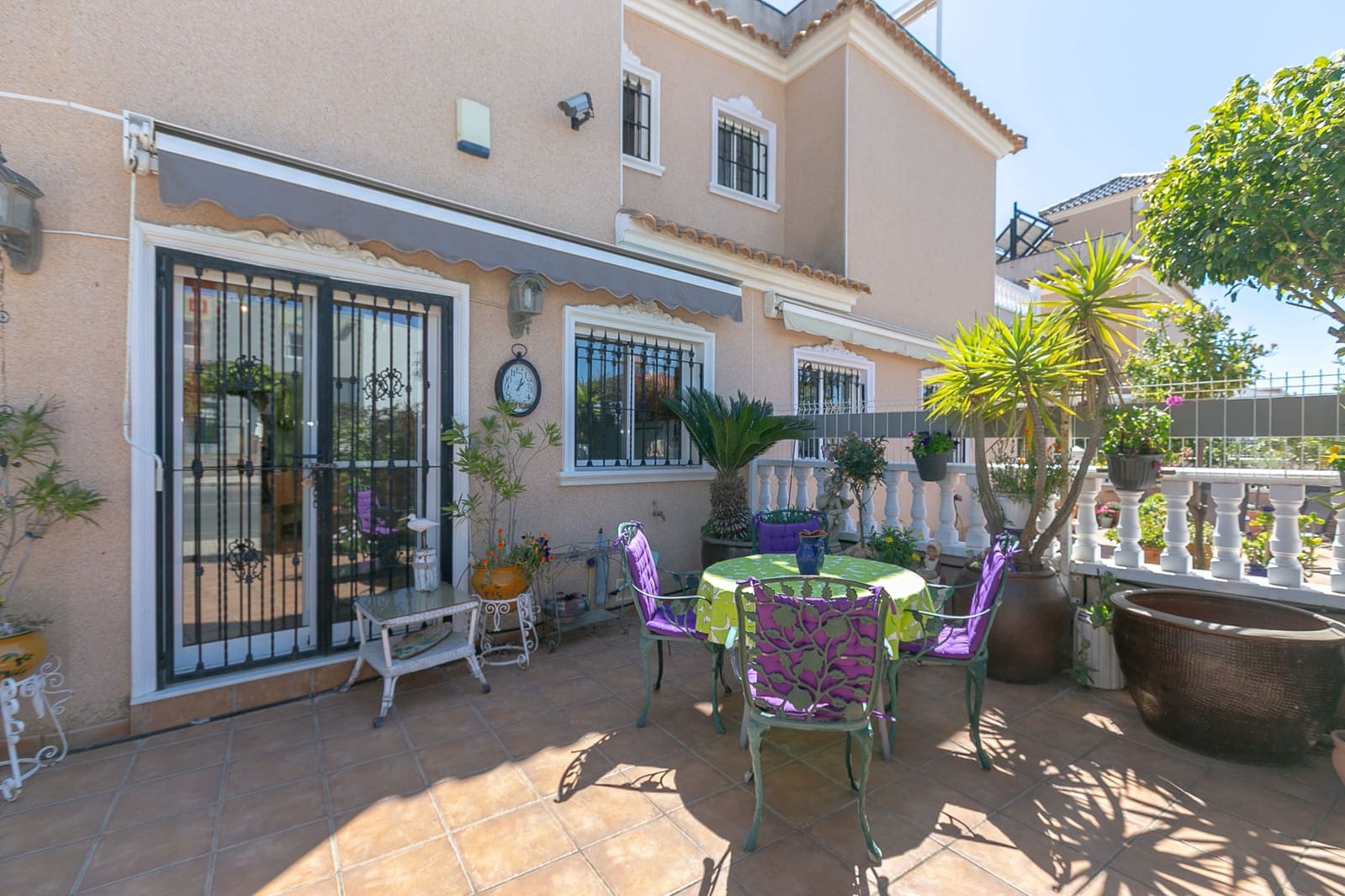 Pareado de 2 habitaciones en La Zenia en venta con piscina - 295.000 € (Ref: 9753646)