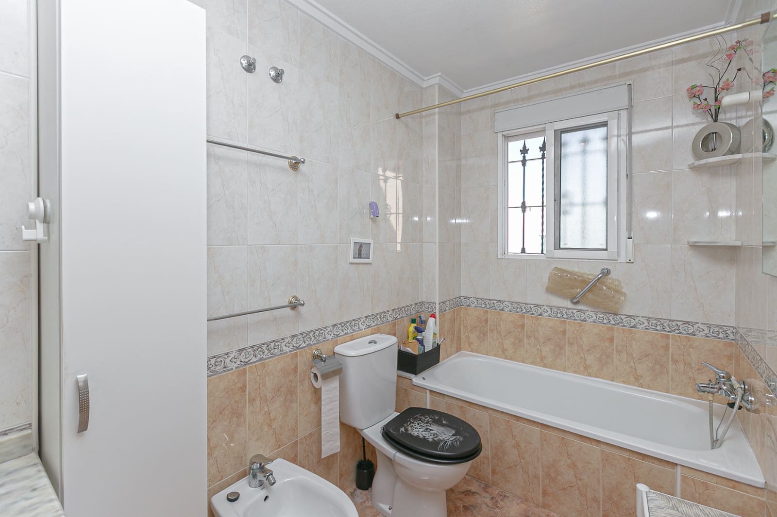 Pareado de 2 habitaciones en La Zenia en venta con piscina - 295.000 € (Ref: 9753646)