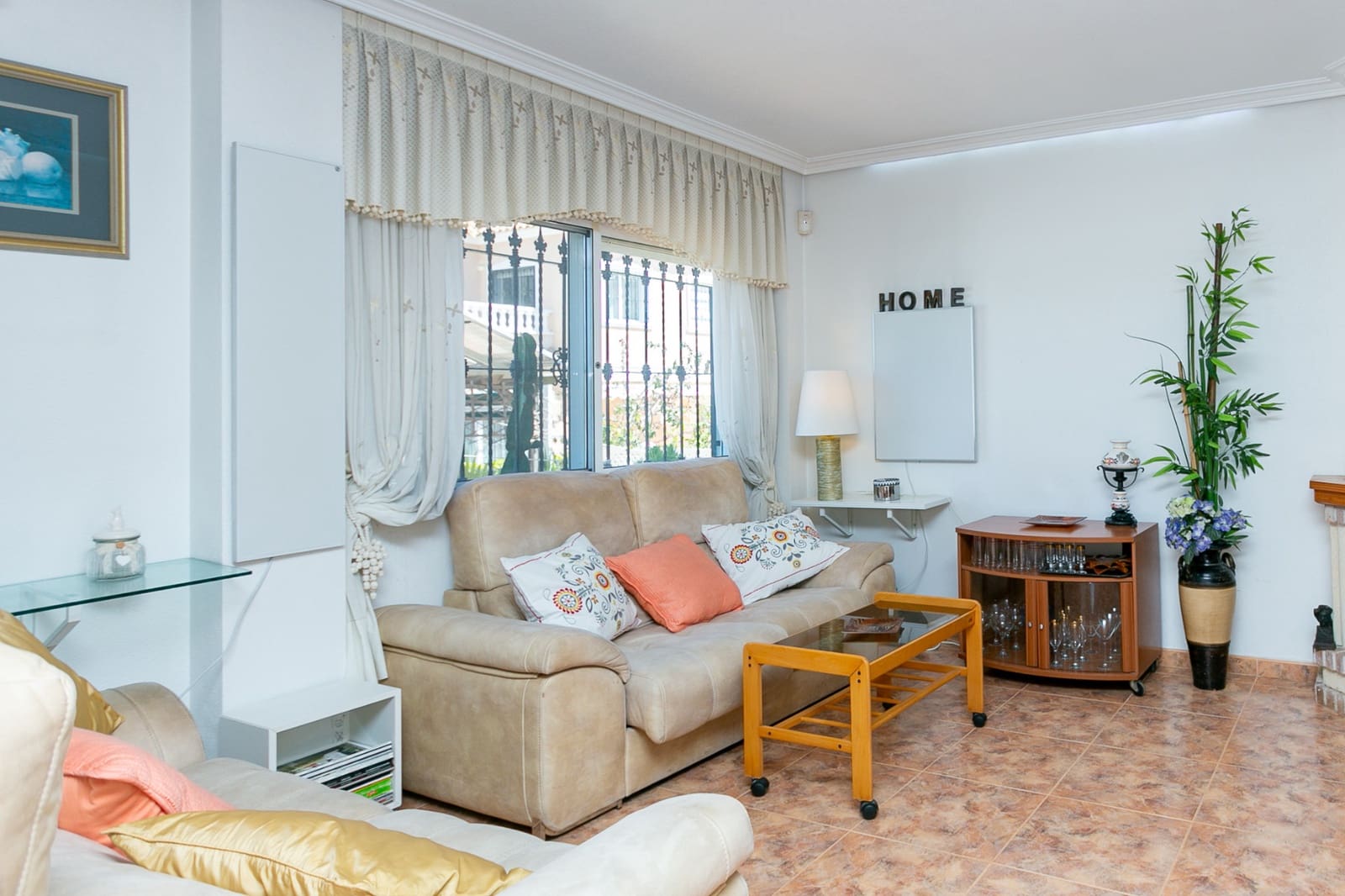 Pareado de 2 habitaciones en La Zenia en venta con piscina - 295.000 € (Ref: 9753646)