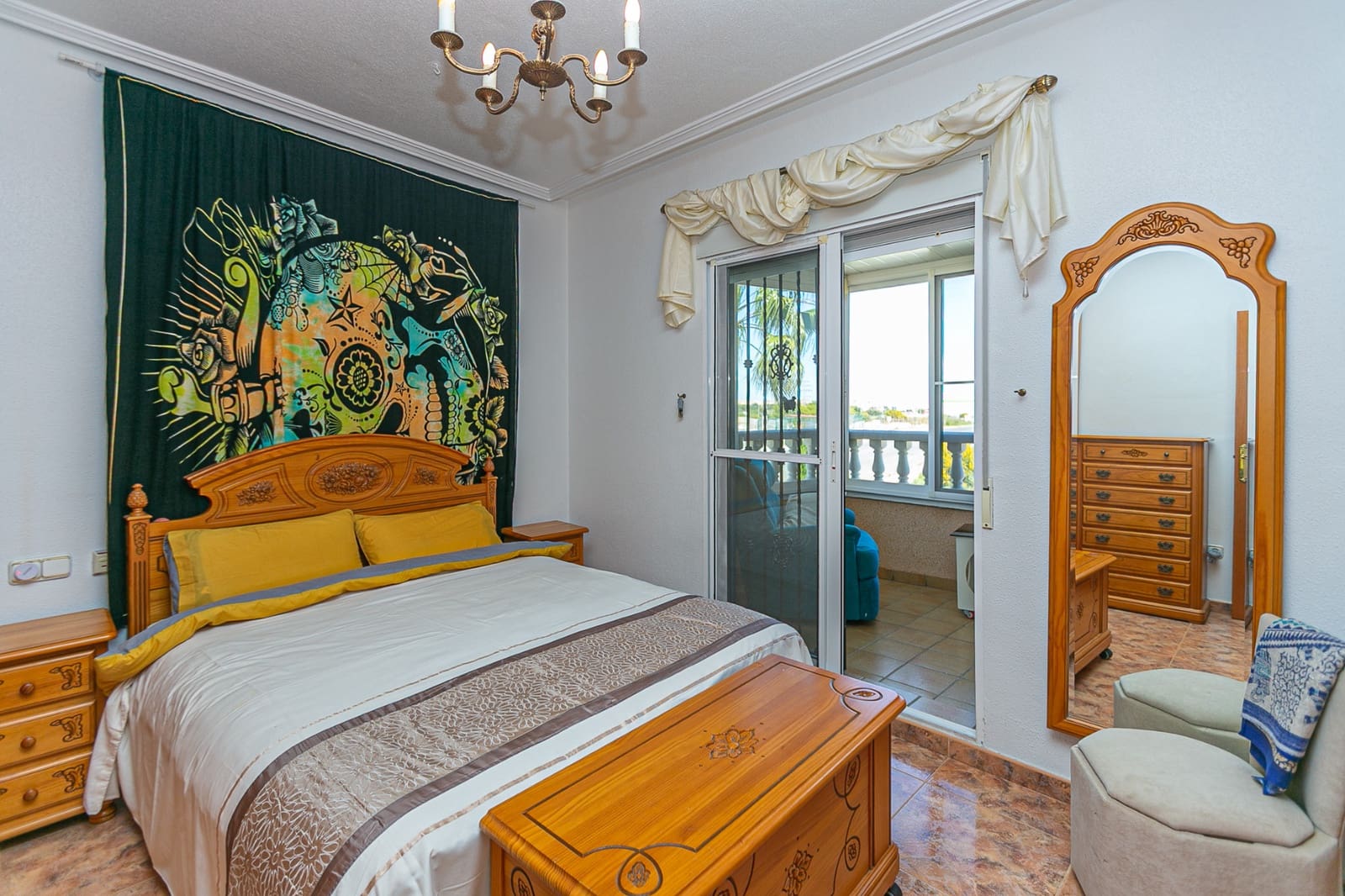 Pareado de 2 habitaciones en La Zenia en venta con piscina - 295.000 € (Ref: 9753646)