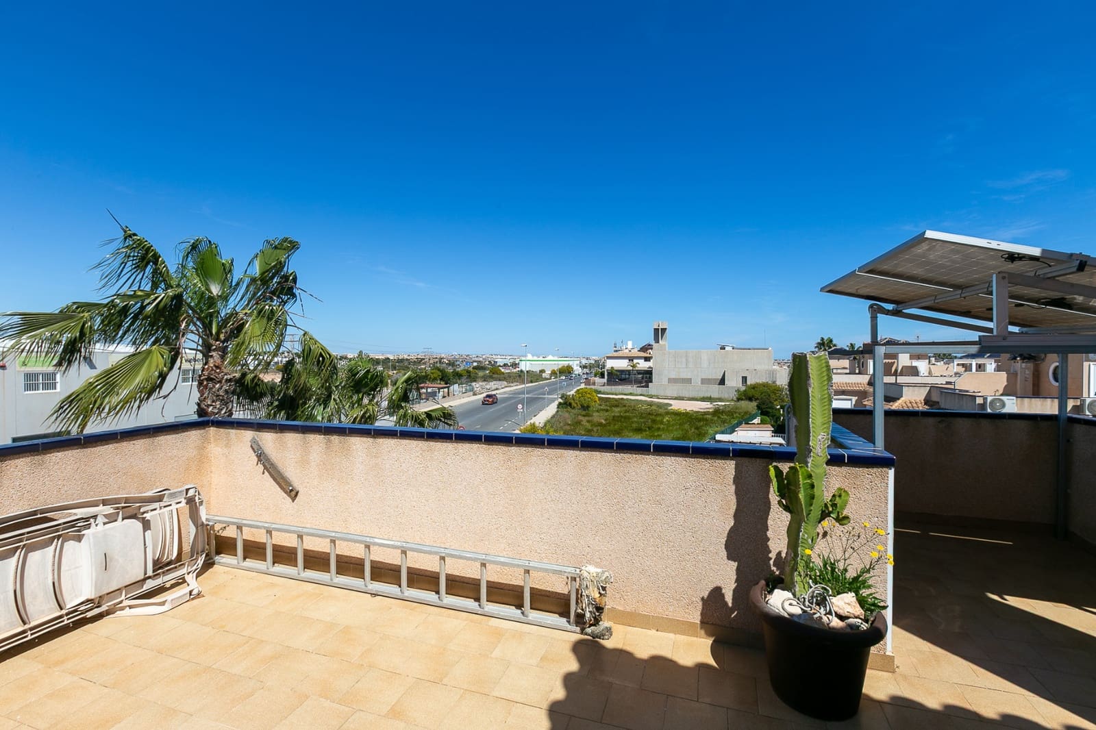 Pareado de 2 habitaciones en La Zenia en venta con piscina - 295.000 € (Ref: 9753646)