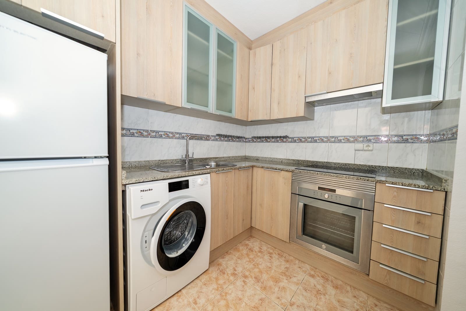 3 makuuhuone Rivitalo myytävänä paikassa Playa Flamenca mukana uima-altaan - 249 500 € (Ref: 9761304)