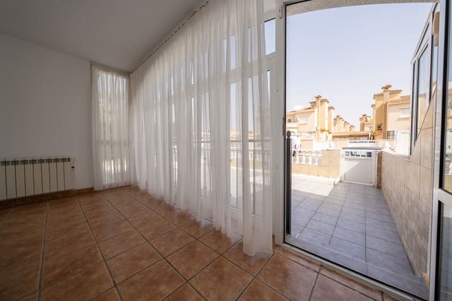 3 makuuhuone Rivitalo myytävänä paikassa Playa Flamenca, Orihuela mukana uima-altaan - 249 500 € (Ref: 9761304)