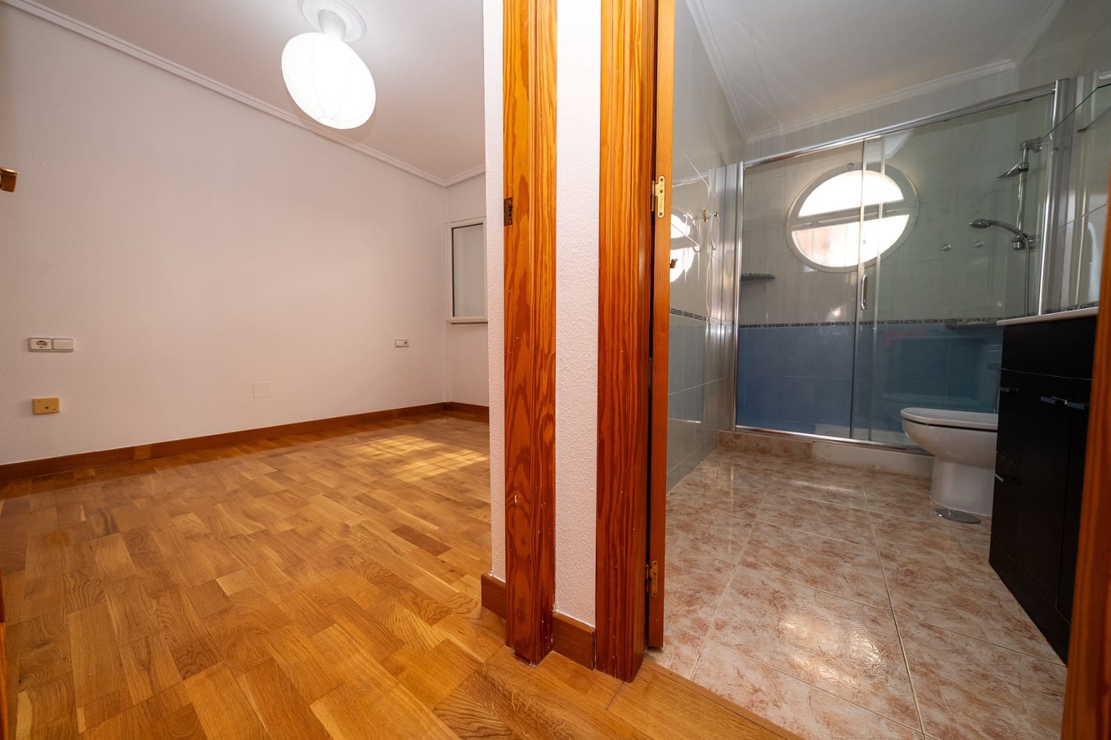 3 makuuhuone Rivitalo myytävänä paikassa Playa Flamenca mukana uima-altaan - 249 500 € (Ref: 9761304)