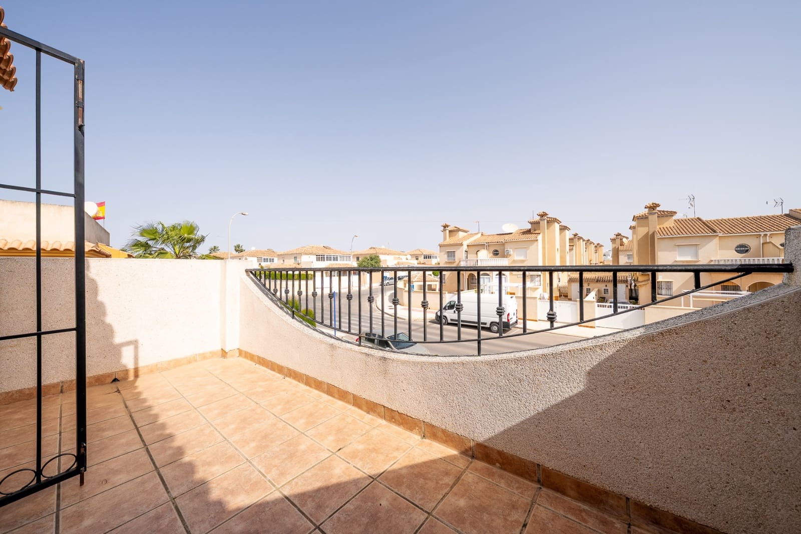 3 makuuhuone Rivitalo myytävänä paikassa Playa Flamenca mukana uima-altaan - 249 500 € (Ref: 9761304)