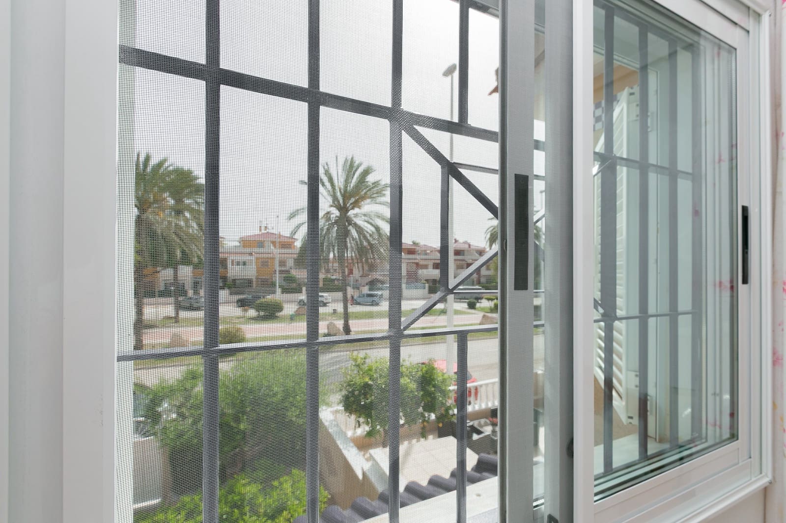 Adosado de 2 habitaciones en Playa Flamenca en venta con piscina garaje - 270.000 € (Ref: 9777126)