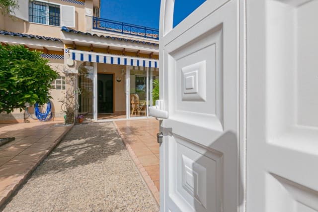 Adosado de 2 habitaciones en Playa Flamenca, Orihuela en venta con piscina garaje - 270.000 € (Ref: 9777126)