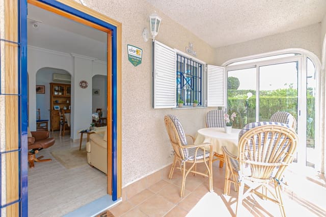 Adosado de 2 habitaciones en Playa Flamenca, Orihuela en venta con piscina garaje - 270.000 € (Ref: 9777126)