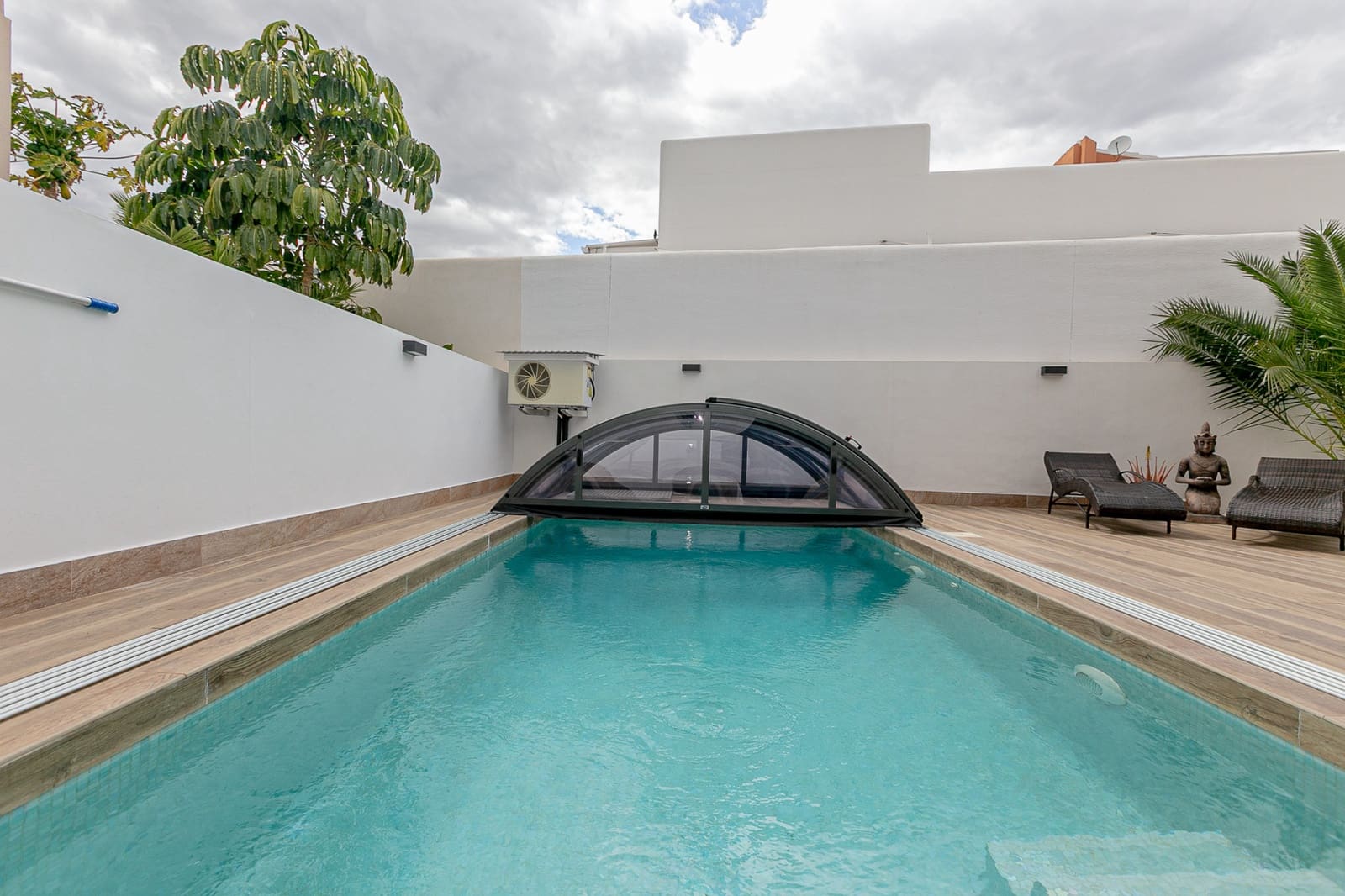 2 soveværelse Villa til salg i Los Montesinos med swimmingpool - € 525.000 (Ref: 9782363)