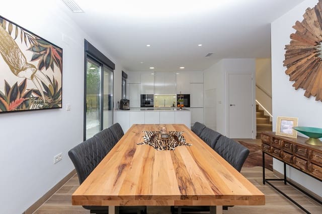 2 soveværelse Villa til salg i Los Montesinos med swimmingpool - € 525.000 (Ref: 9782363)