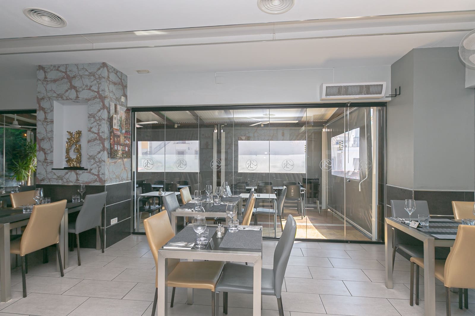 1 bedroom Commercial for sale in Villamartin - € 110,000 (Ref: 9793381)