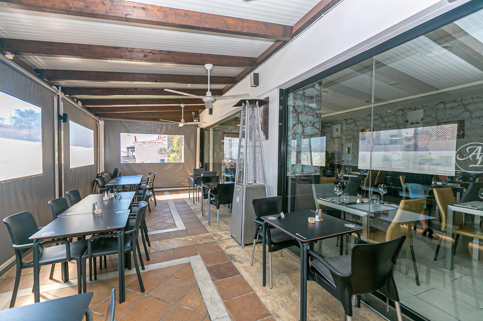 1 bedroom Commercial for sale in Villamartin - € 110,000 (Ref: 9793381)