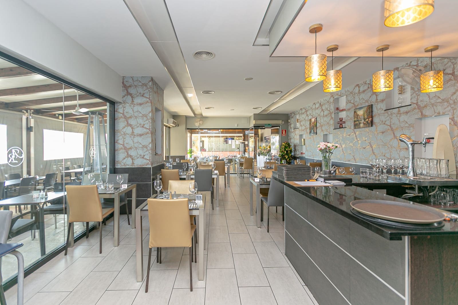 1 bedroom Commercial for sale in Villamartin - € 110,000 (Ref: 9793381)