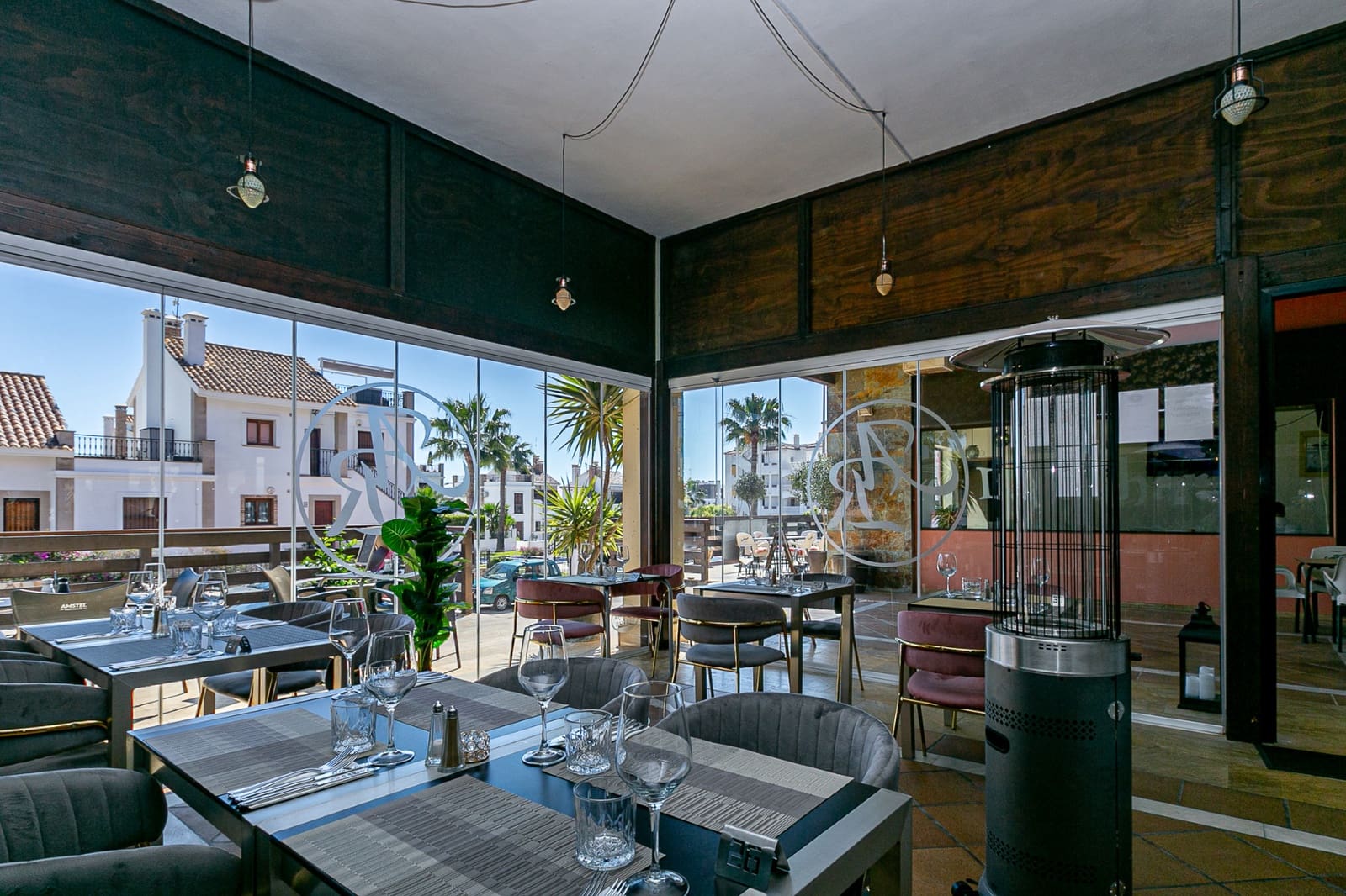 1 bedroom Commercial for sale in Villamartin - € 110,000 (Ref: 9793381)