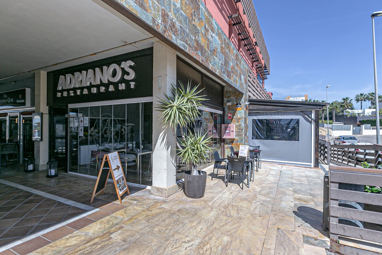 1 bedroom Commercial for sale in Villamartin - € 95,000 (Ref: 9793381)