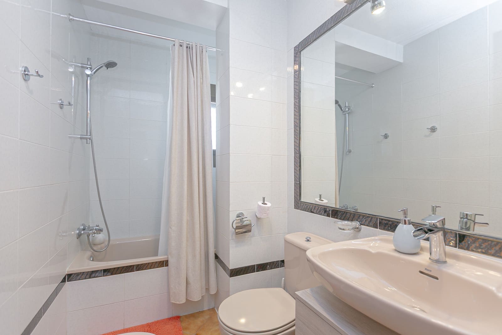 2 slaapkamer Appartement te koop in Cabo Roig met zwembad - € 205.000 (Ref: 9793505)