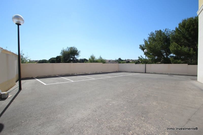 2 soveværelse Byhus til salg i Orihuela Costa med swimmingpool - € 219.000 (Ref: 9795103)