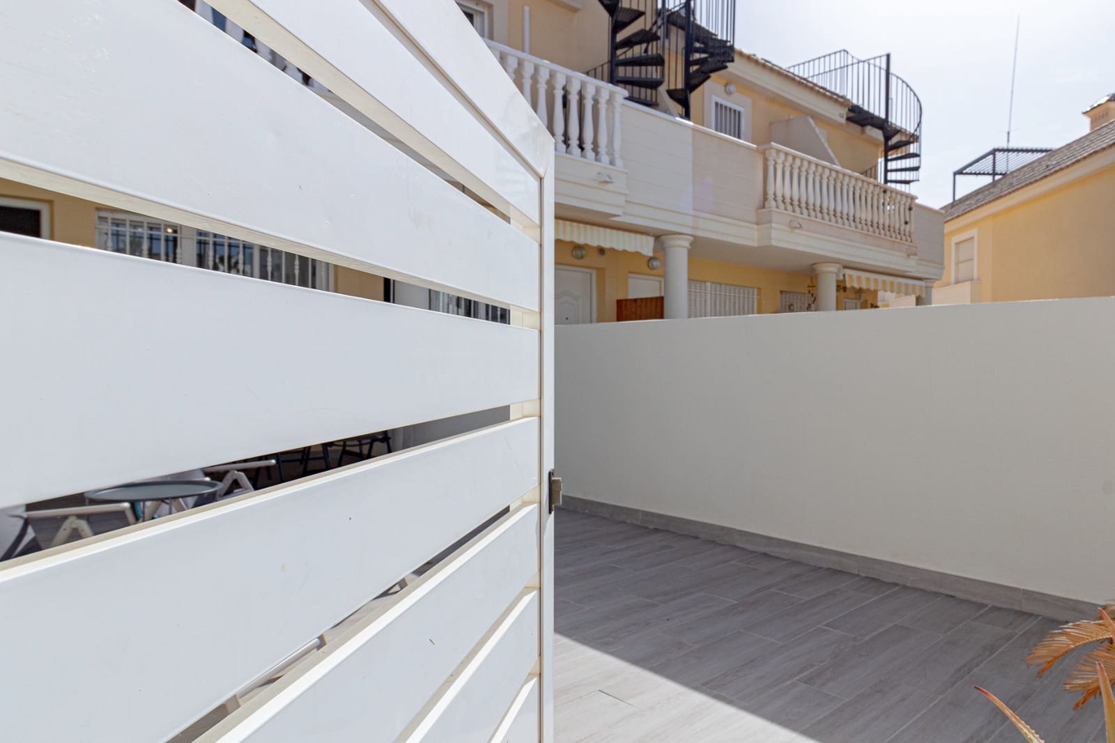 2 soveværelse Byhus til salg i Orihuela Costa med swimmingpool - € 219.000 (Ref: 9795103)
