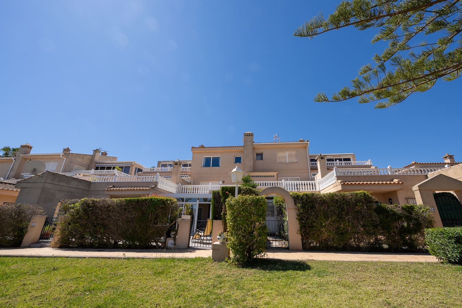 2 sypialnia Apartament na sprzedaż w Playa Flamenca z basenem - 220 000 € (Ref: 9798001)