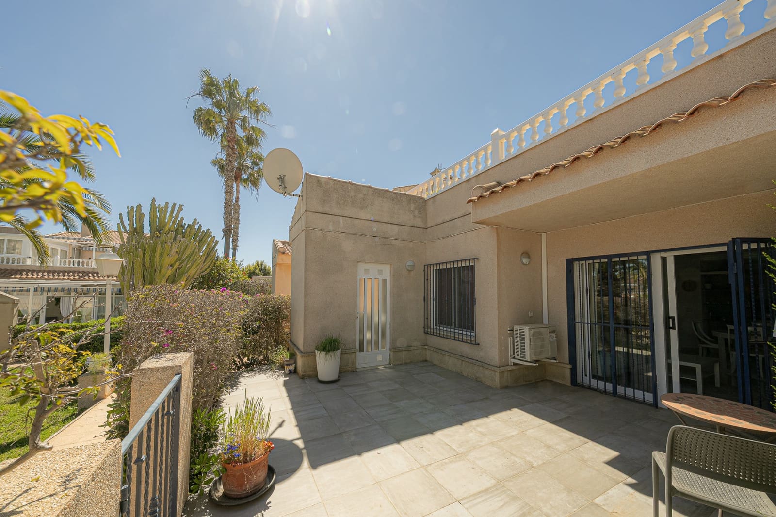 4 chambre Appartement à vendre à Playa Flamenca avec piscine - 425 000 € (Ref: 9798386)