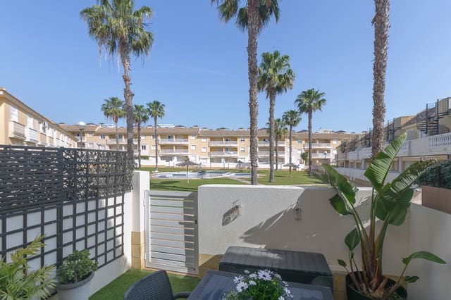 2 quarto Casa em Banda para venda em Lomas de Cabo Roig - Los Dolses, Orihuela com piscina - 219 000 € (Ref: 9814745)