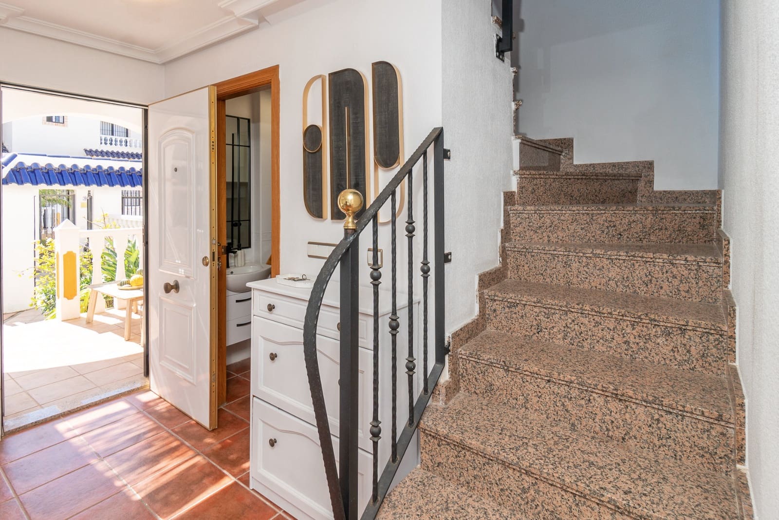3 soveværelse Byhus til salg i Playa Flamenca med swimmingpool - € 245.000 (Ref: 9818846)