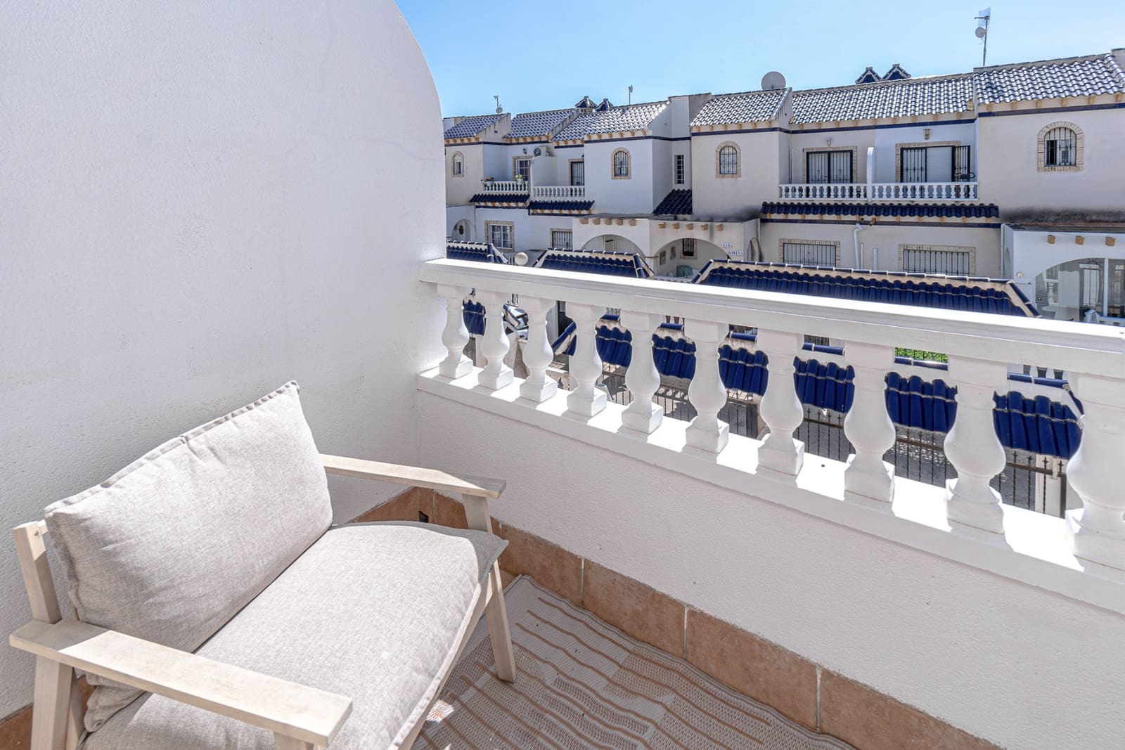 3 soveværelse Byhus til salg i Playa Flamenca med swimmingpool - € 245.000 (Ref: 9818846)