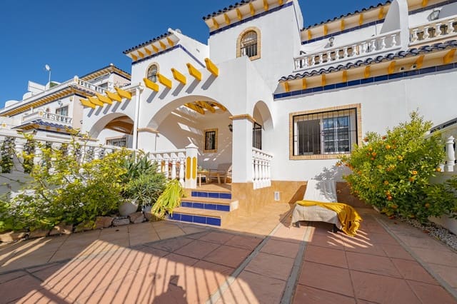 3 soveværelse Byhus til salg i Playa Flamenca, Orihuela med swimmingpool - € 245.000 (Ref: 9818846)