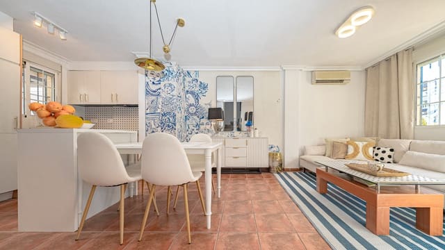 3 soveværelse Byhus til salg i Playa Flamenca, Orihuela med swimmingpool - € 245.000 (Ref: 9818846)