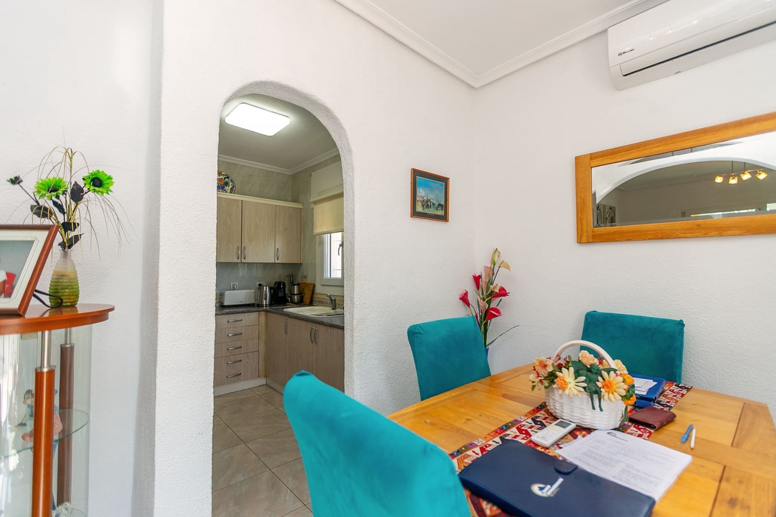 2 chambre Villa/Maison à vendre à Villamartin avec piscine - 320 000 € (Ref: 9819346)