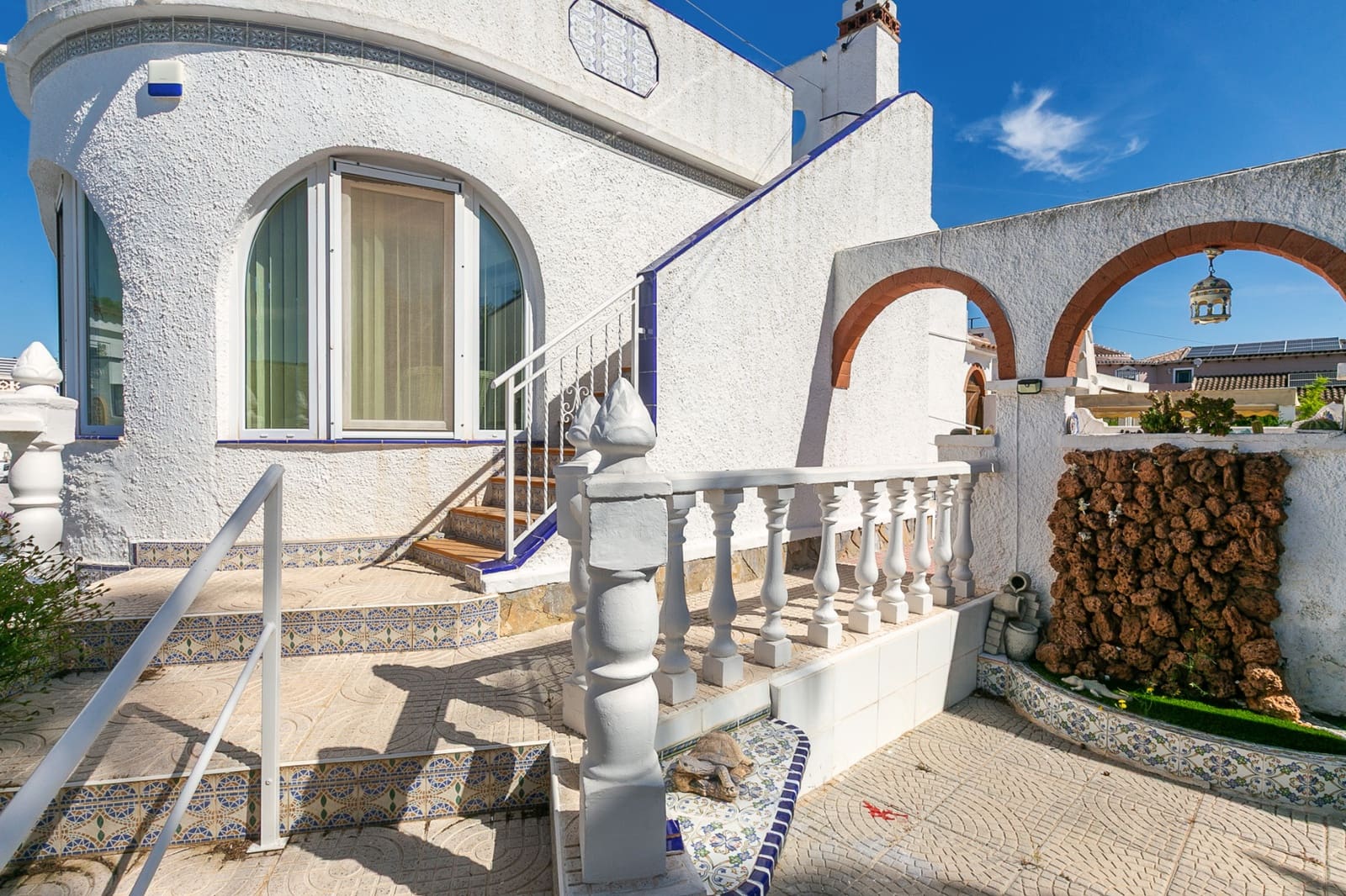 2 chambre Villa/Maison à vendre à Villamartin avec piscine - 320 000 € (Ref: 9819346)