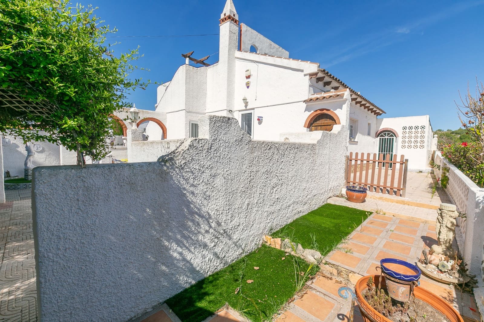 2 chambre Villa/Maison à vendre à Villamartin avec piscine - 320 000 € (Ref: 9819346)