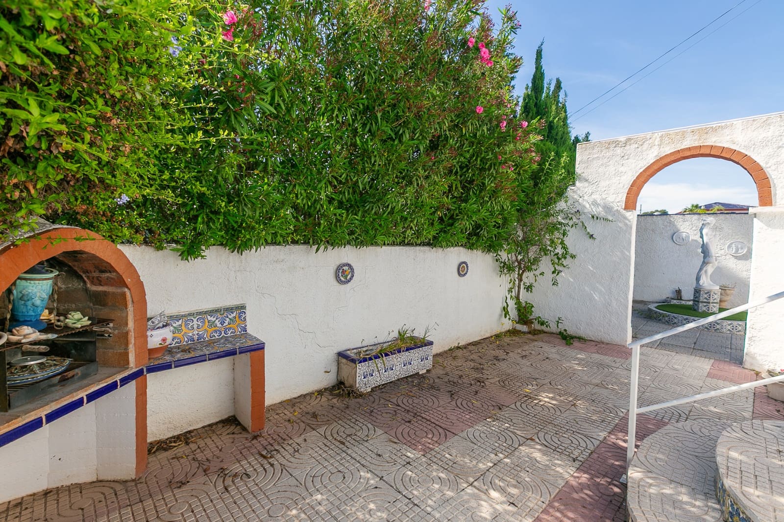 2 chambre Villa/Maison à vendre à Villamartin avec piscine - 320 000 € (Ref: 9819346)