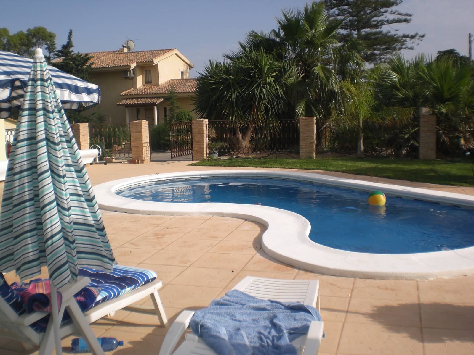 8 bedroom Finca/Country House for sale in Los Montesinos with pool garage - € 1,500,000 (Ref: 9819347)