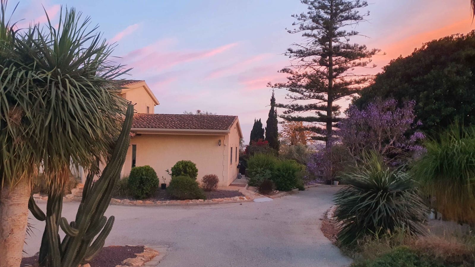 8 bedroom Finca/Country House for sale in Los Montesinos with pool garage - € 1,500,000 (Ref: 9819347)