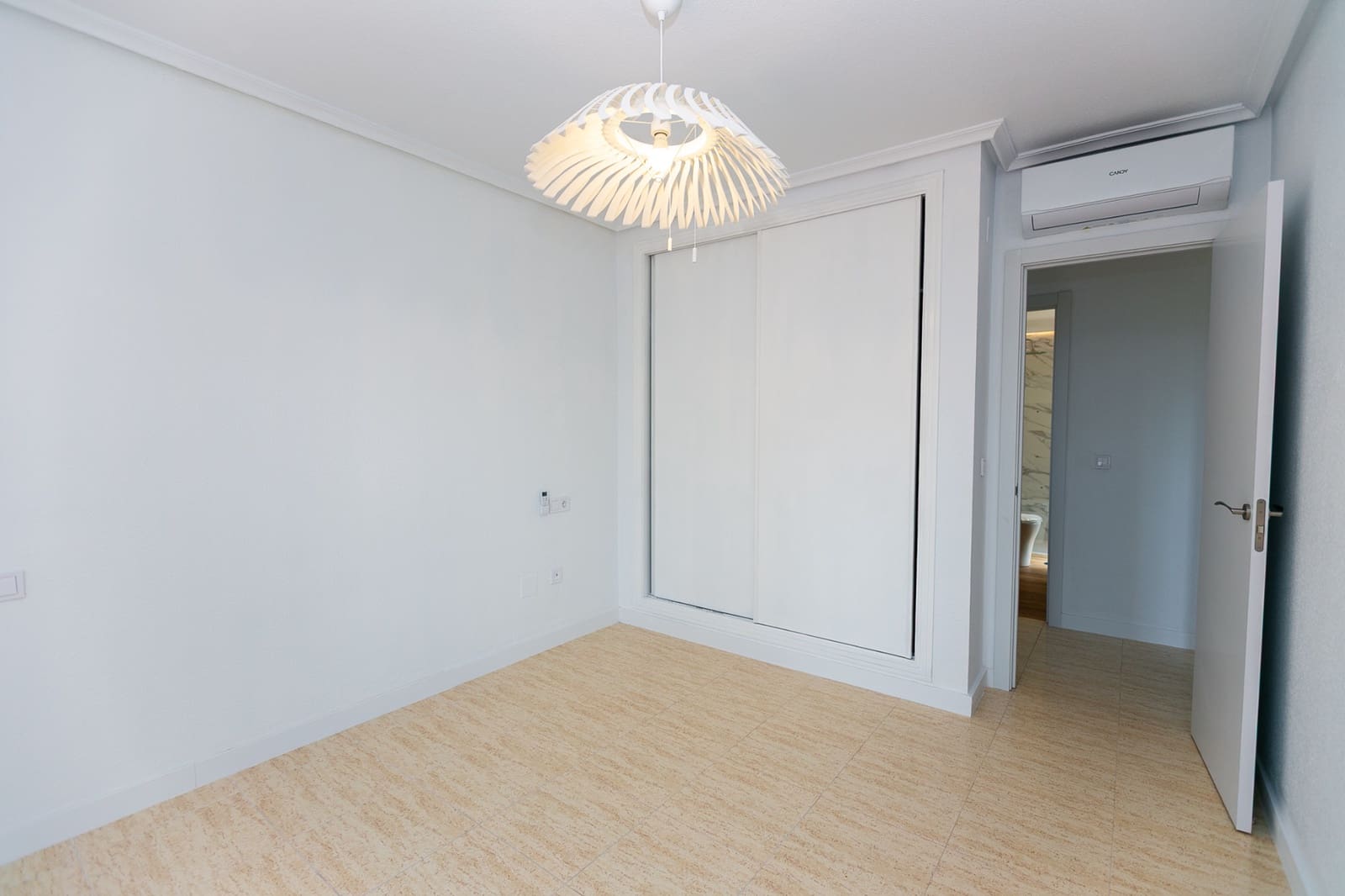 2 soveværelse Rækkehus til salg i Pilar de la Horadada med swimmingpool - € 329.000 (Ref: 9821517)