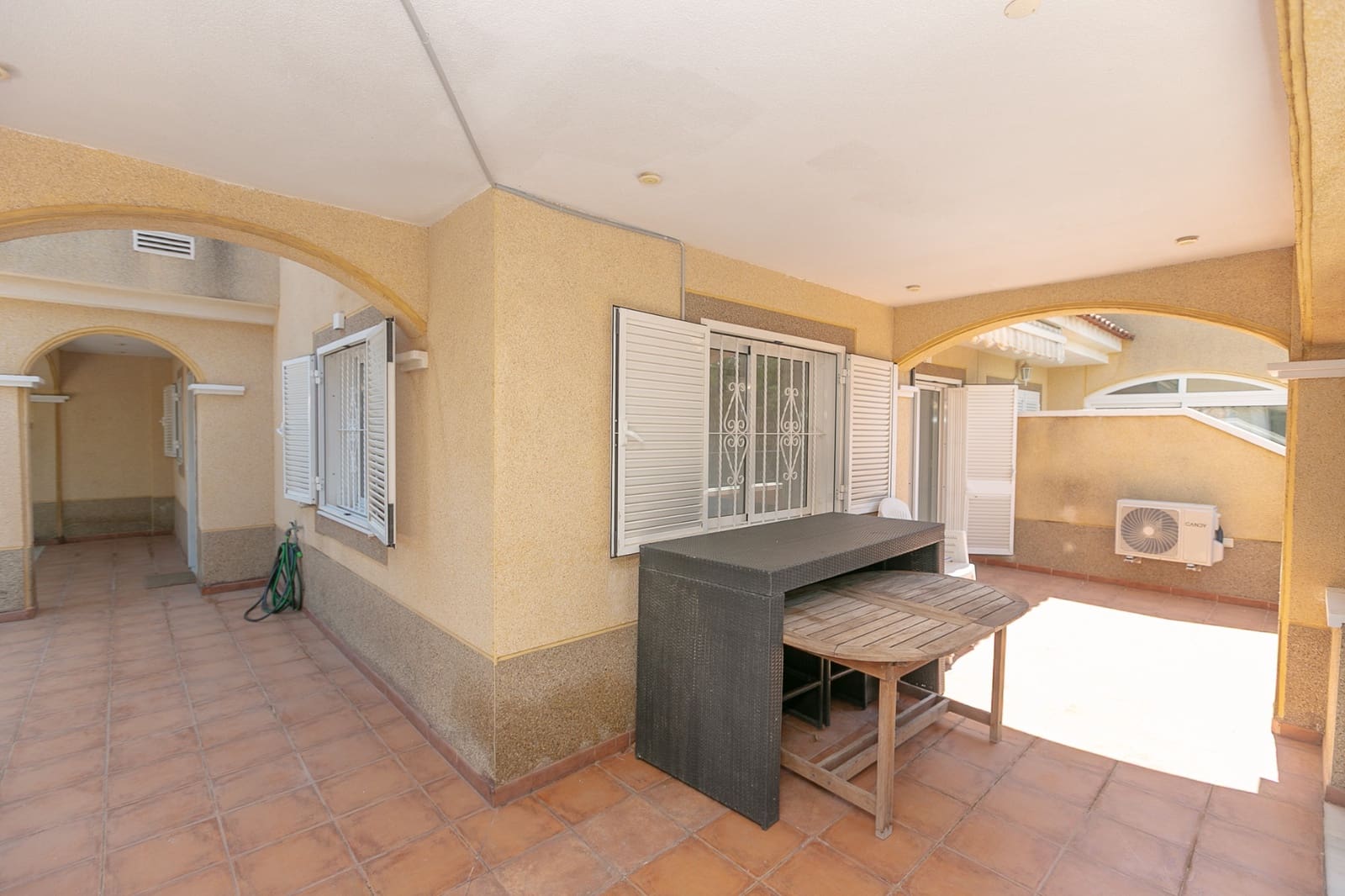 2 soveværelse Rækkehus til salg i Pilar de la Horadada med swimmingpool - € 329.000 (Ref: 9821517)