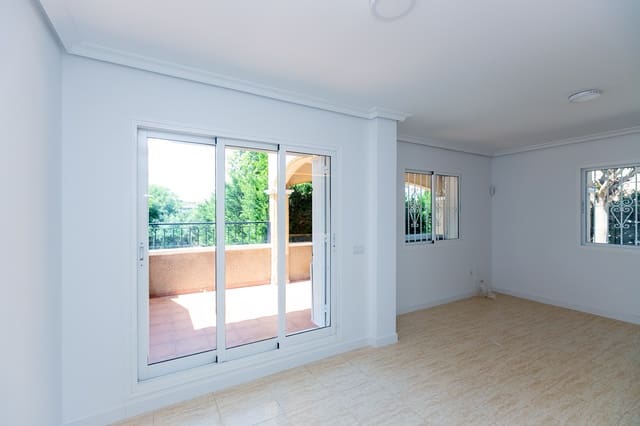 2 soveværelse Rækkehus til salg i Mil Palmeras, Pilar de la Horadada med swimmingpool - € 329.000 (Ref: 9821517)