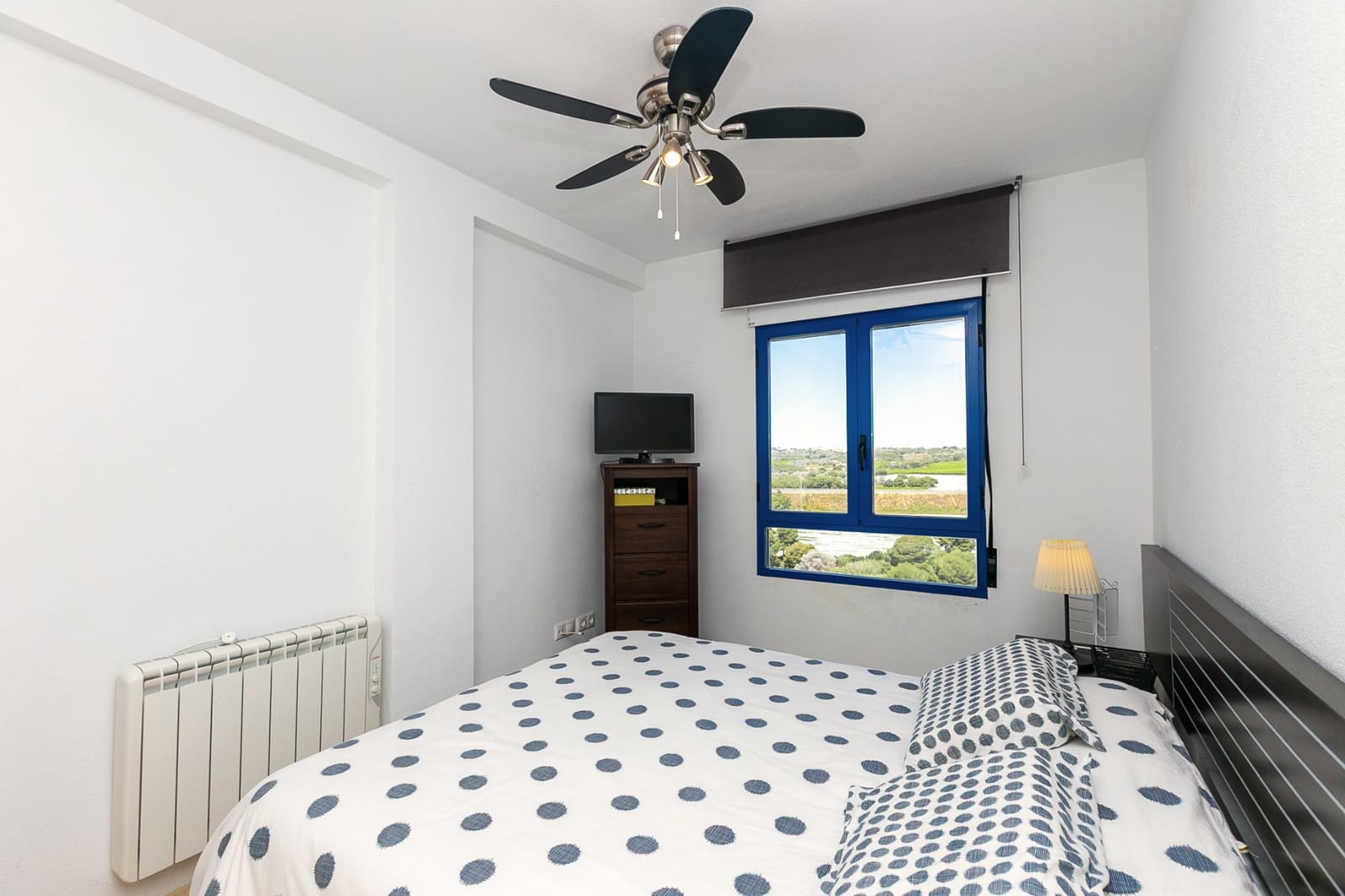 2 bedroom Apartment for sale in Dehesa de Campoamor with pool - € 220,000 (Ref: 9829603)