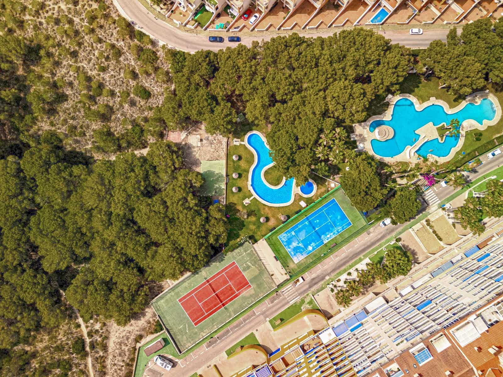 2 bedroom Apartment for sale in Dehesa de Campoamor with pool - € 220,000 (Ref: 9829603)