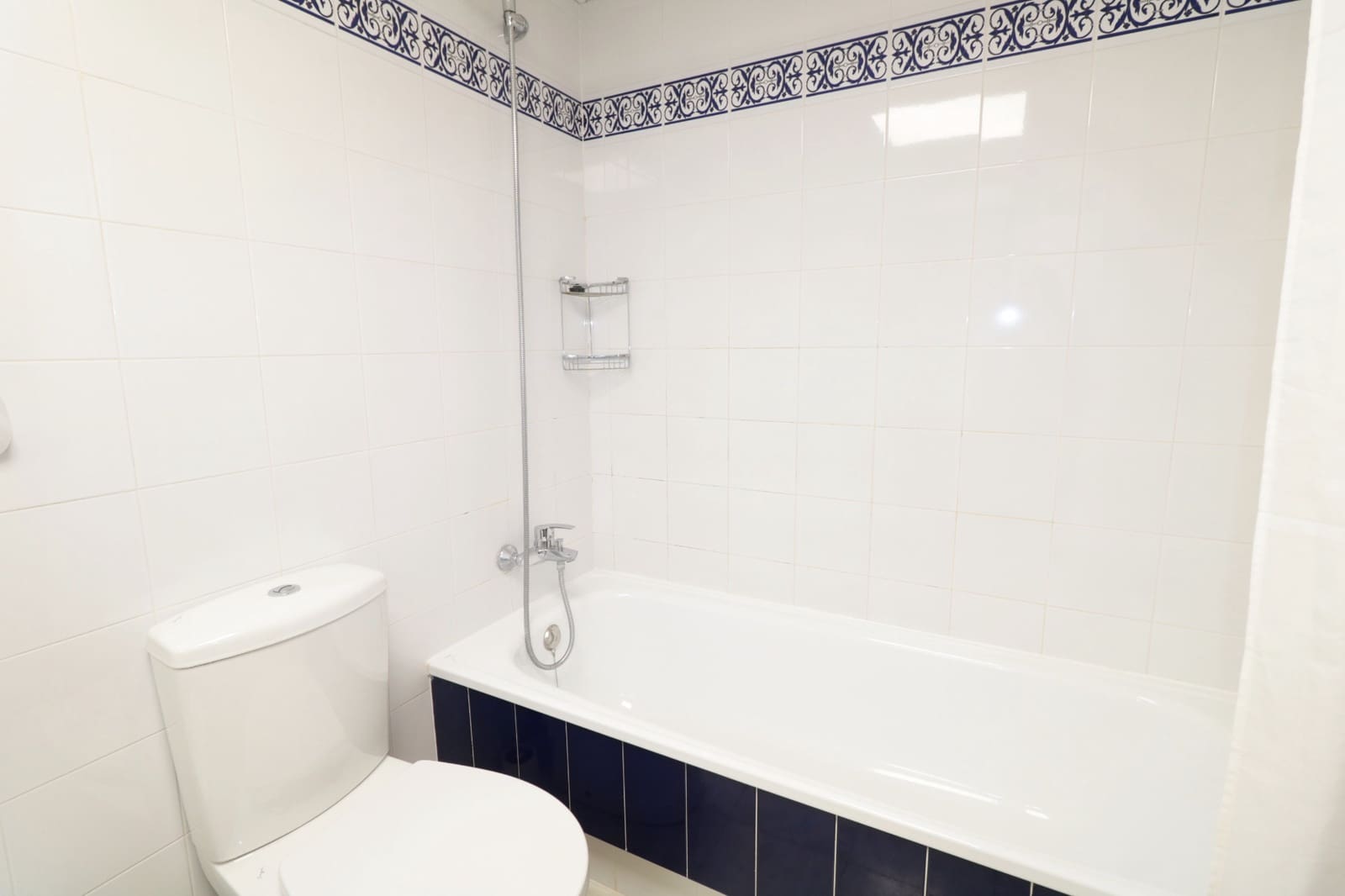 2 soverom Leilighet til salgs i Torrevieja med svømmebasseng - € 265 000 (Ref: 9829877)