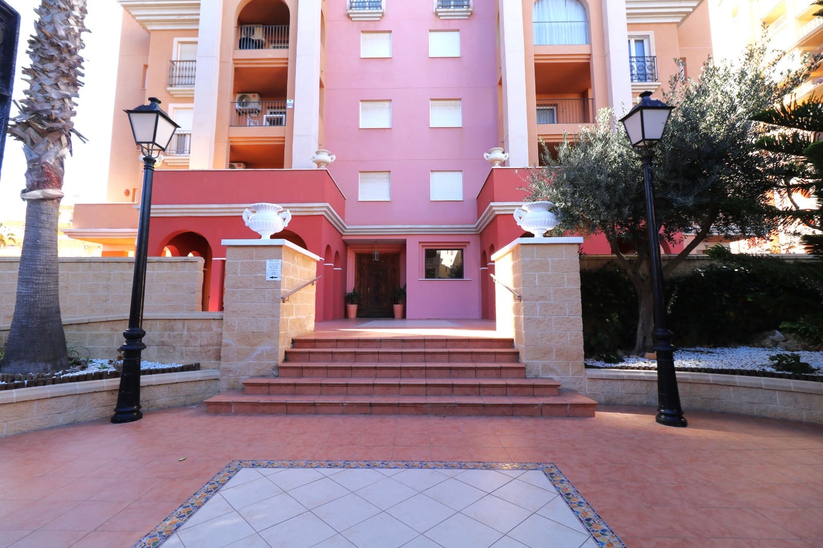 2 soverom Leilighet til salgs i Torrevieja med svømmebasseng - € 265 000 (Ref: 9829877)