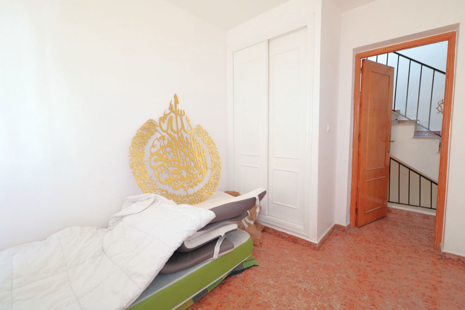 3 sypialnia Dom szeregowy na sprzedaż w Torrevieja z basenem - 228 000 € (Ref: 9829878)