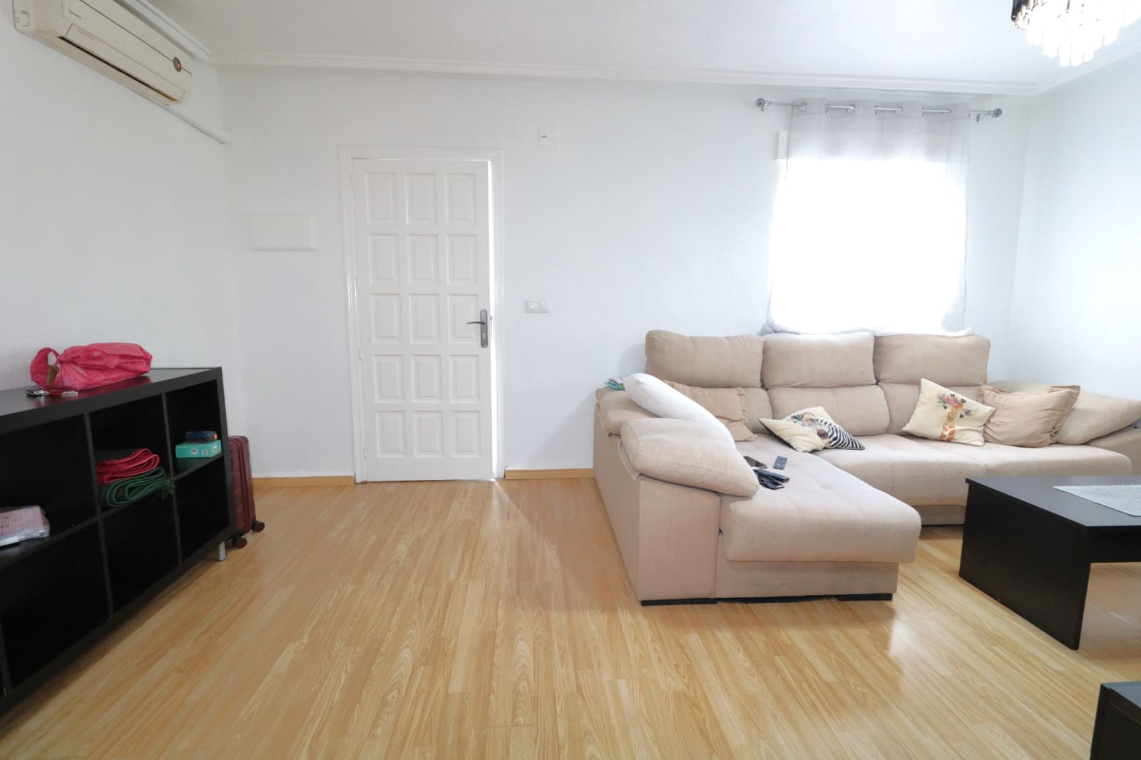 3 sypialnia Dom szeregowy na sprzedaż w Torrevieja z basenem - 228 000 € (Ref: 9829878)