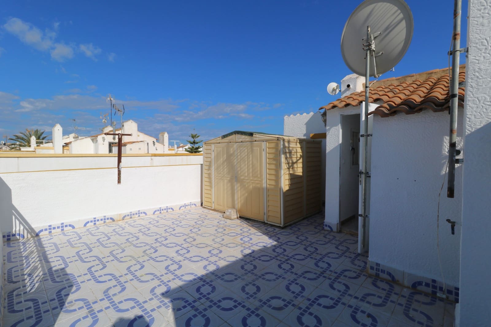 3 sypialnia Dom szeregowy na sprzedaż w Torrevieja z basenem - 228 000 € (Ref: 9829878)