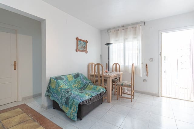 3 quarto Apartamento para venda em San Luis, Torrevieja com piscina - 125 000 € (Ref: 9832768)