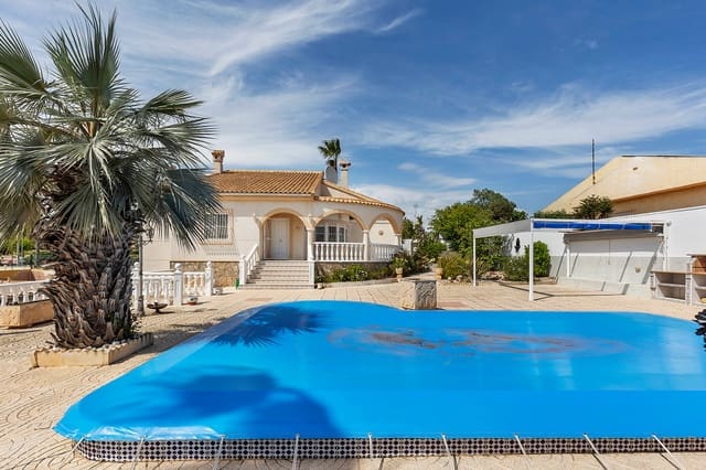 3 soveværelse Villa til salg i La Marina, Elche / Elx med swimmingpool - € 490.000 (Ref: 9834093)