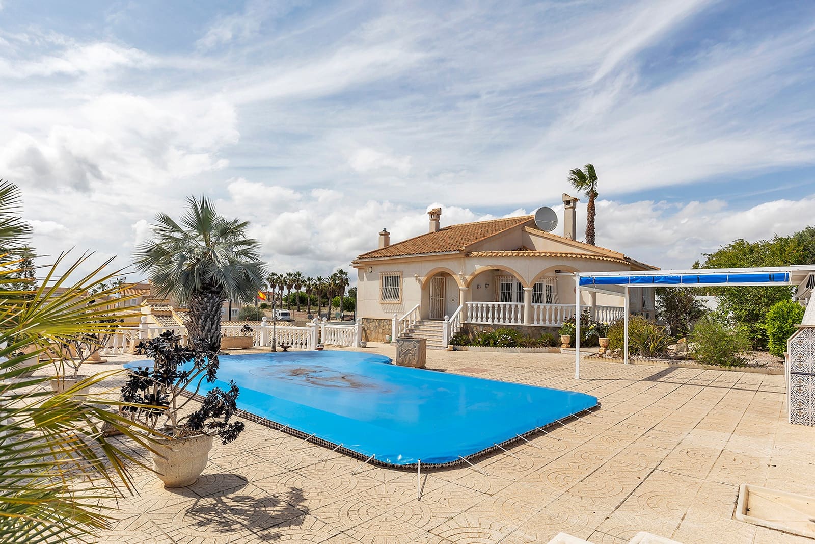 3 soveværelse Villa til salg i La Marina med swimmingpool - € 490.000 (Ref: 9834093)